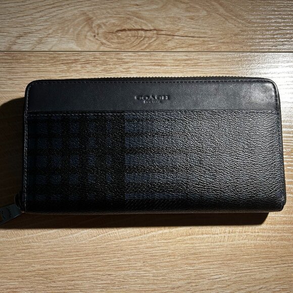 Coach Handbags - Plaid Coach Zip Wallet